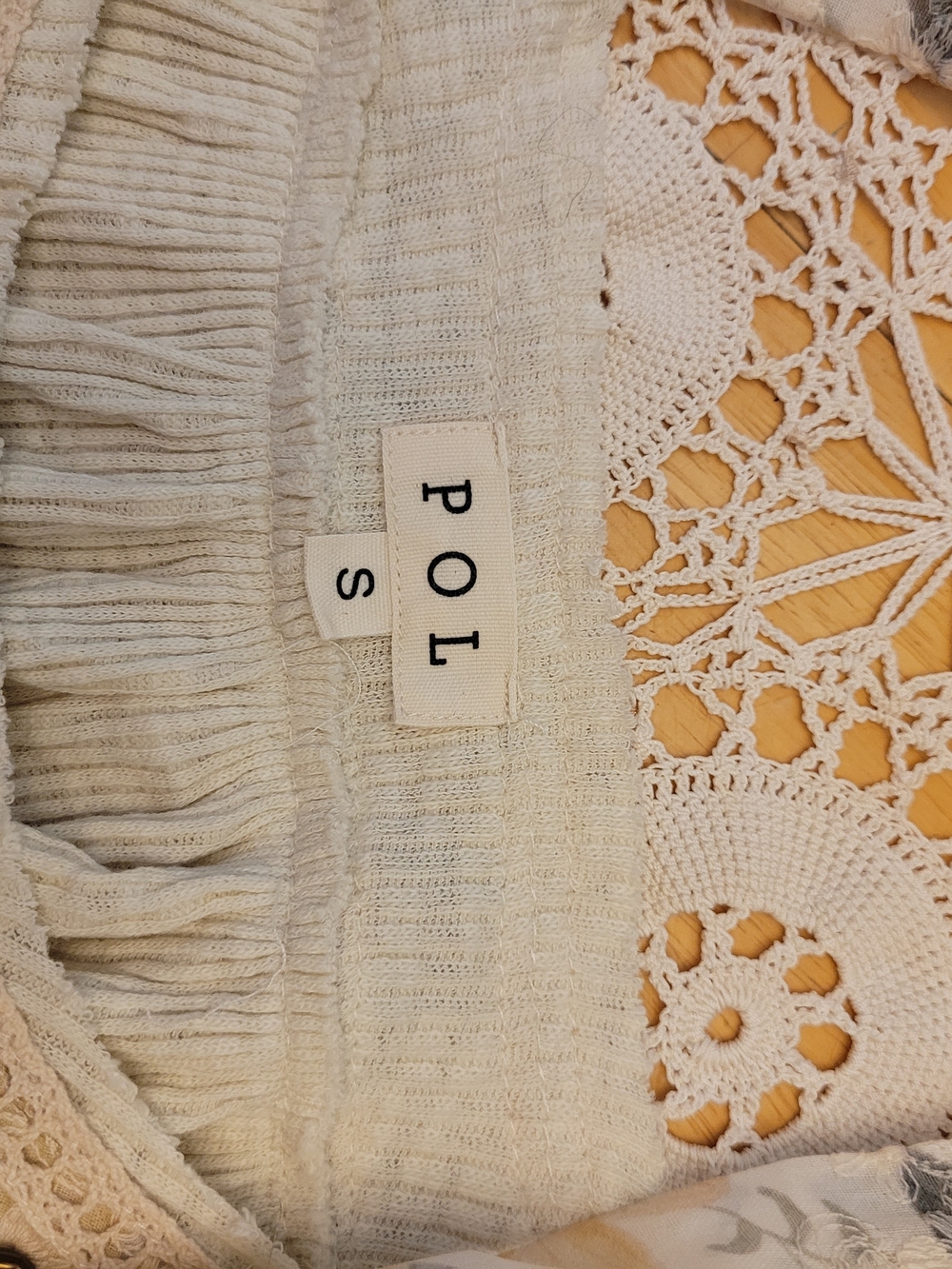 POL Boho Floral Lace-Trim Peasant Blouse - Cream with Yellow Floral NWOT - Picture 8 of 10